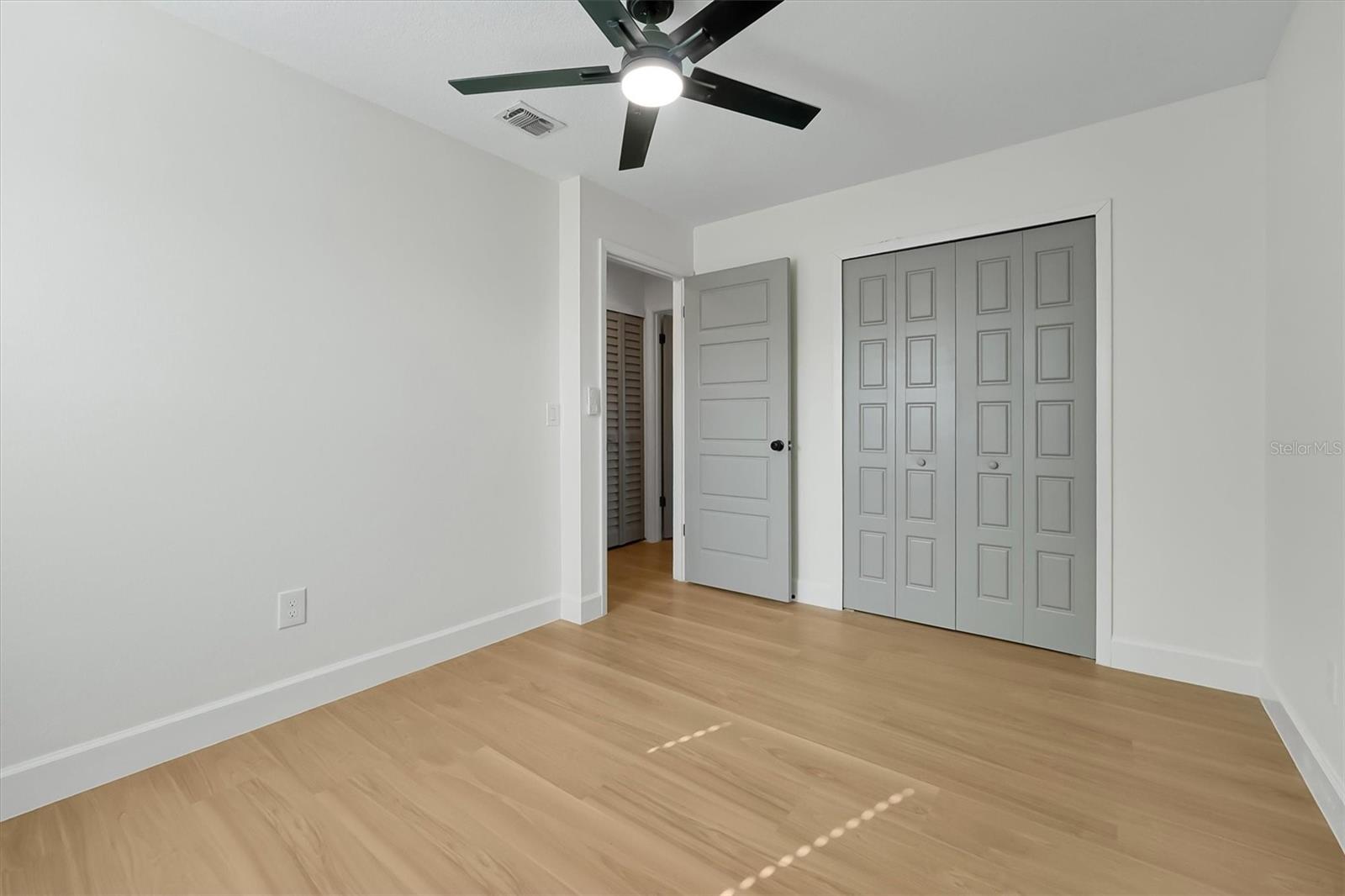 DELTONA LAKES UNIT 05 - Residential