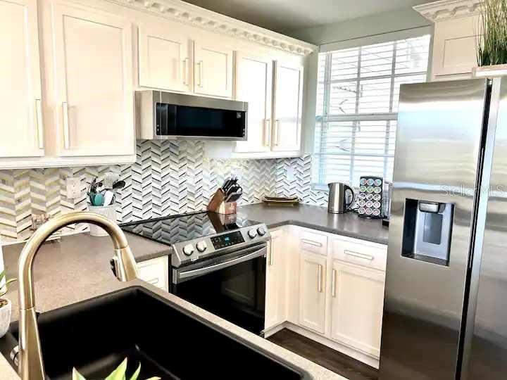 BAHIA BEACH TWNHMS PH 1A - Residential