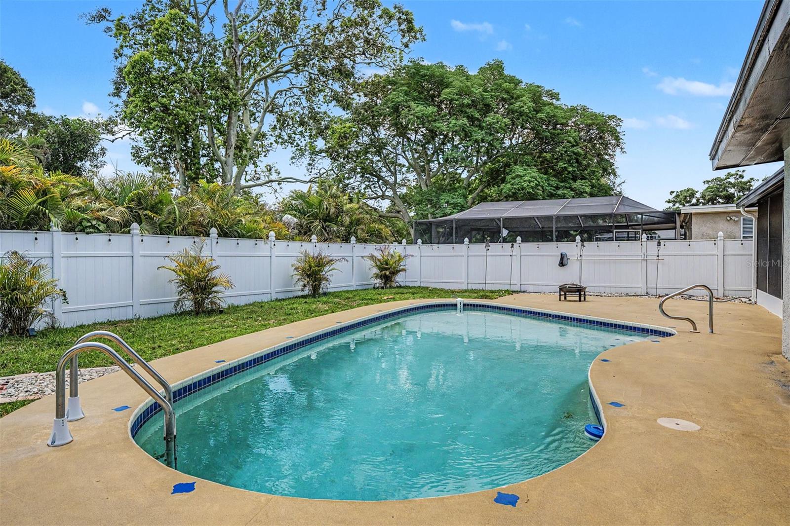 BEACON GROVES UNIT II - Residential