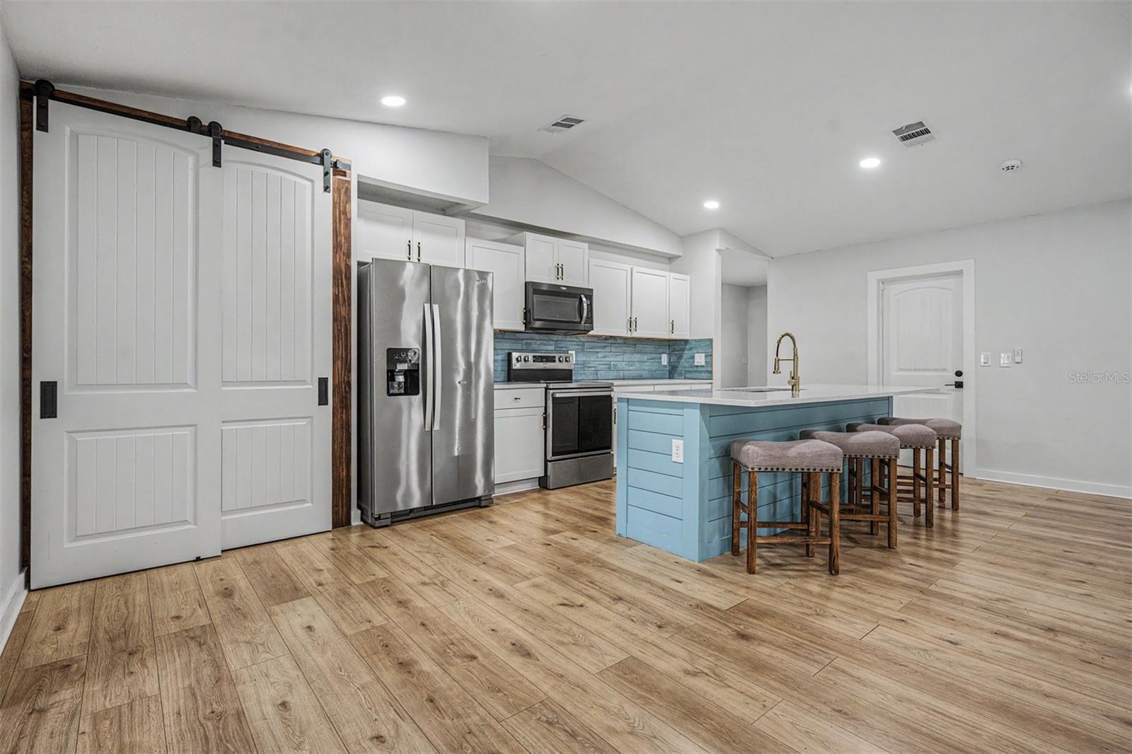 BEACON GROVES UNIT II - Residential