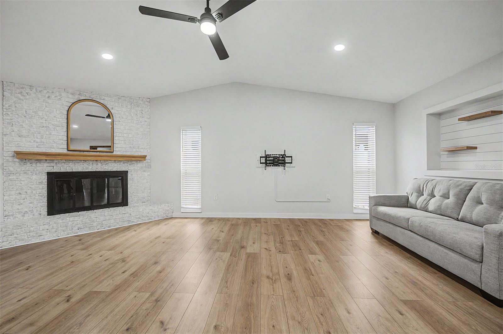 BEACON GROVES UNIT II - Residential