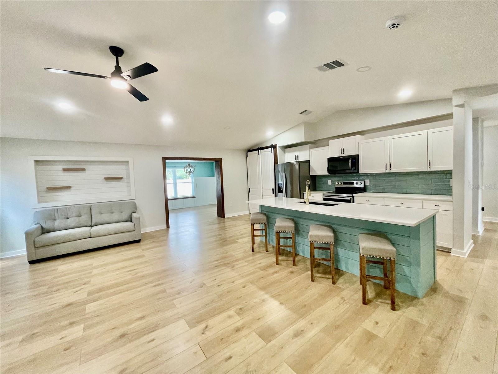 2333 CITRUS HILL ROAD