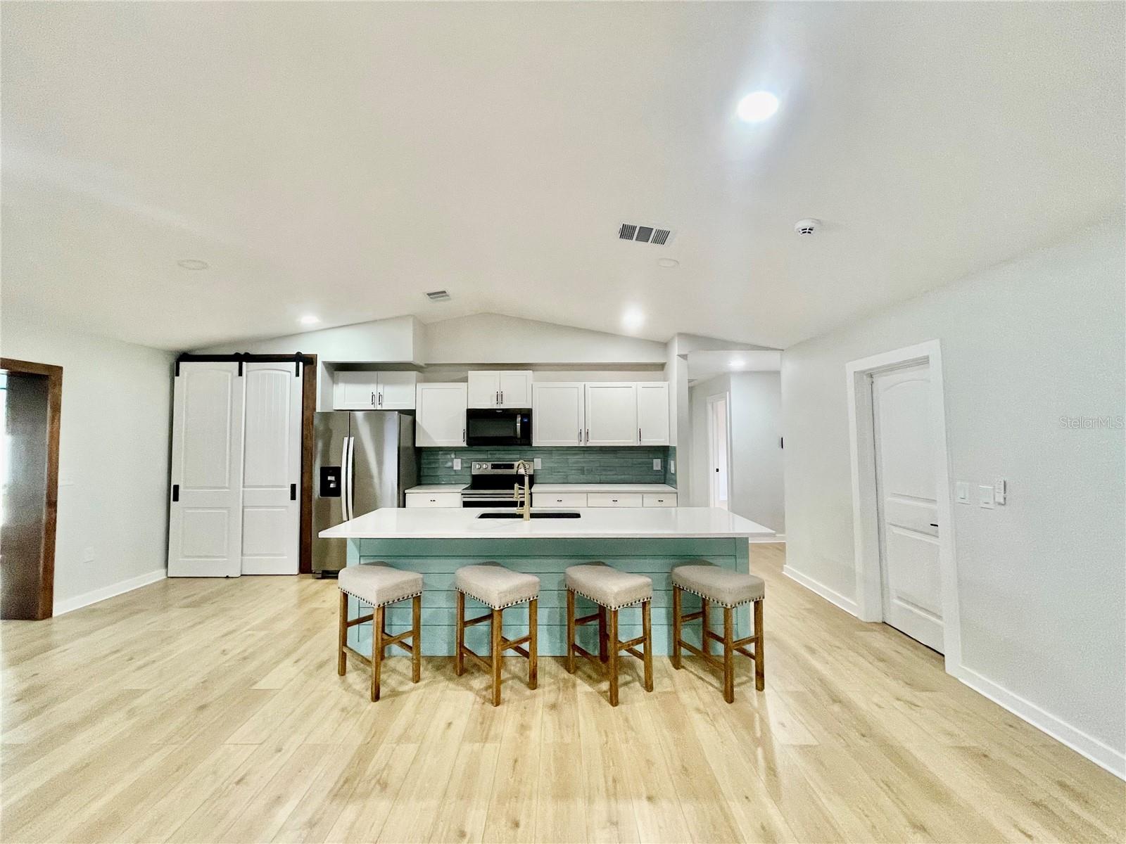 2333 CITRUS HILL ROAD