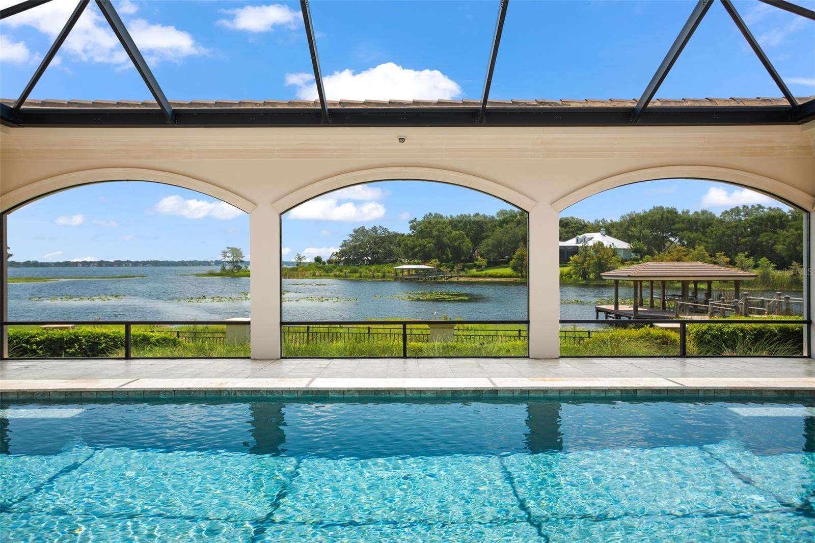 CHAINE DU LAC - Residential