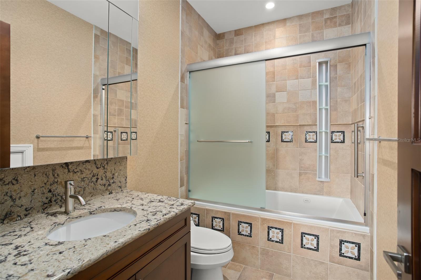 CHAINE DU LAC - Residential