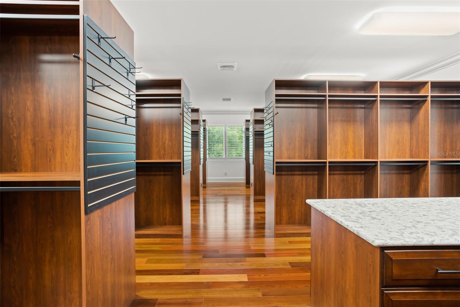 CHAINE DU LAC - Residential