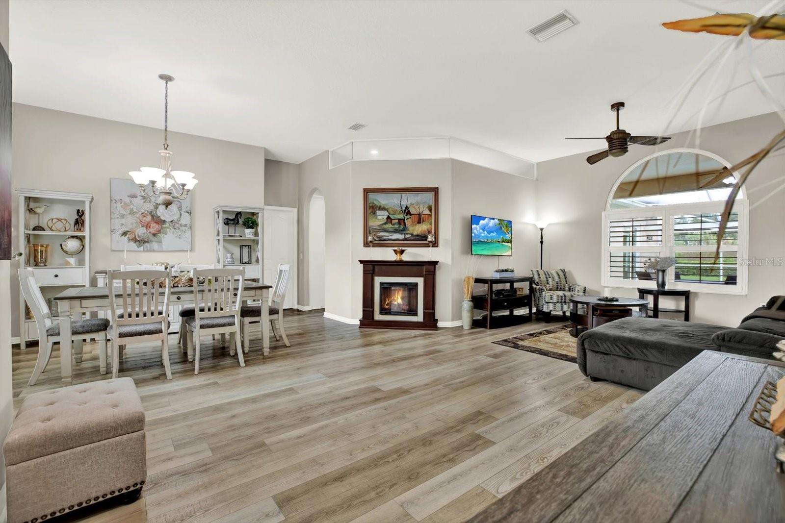 2318 EDELWEISS LOOP