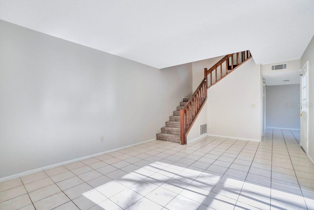 CARMEL OAKS CONDO PH 04 - Residential