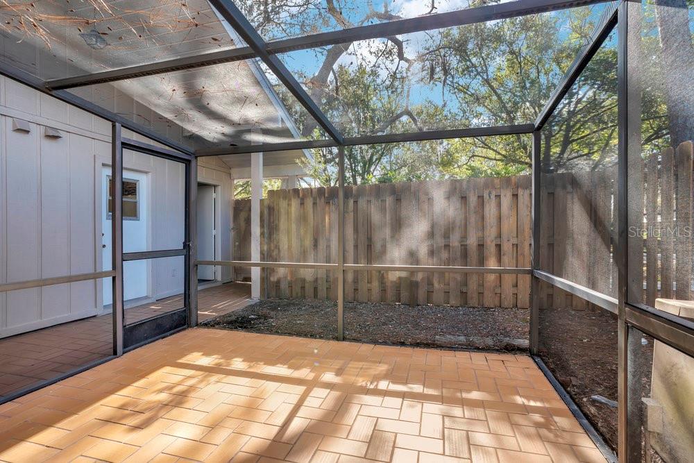 CARMEL OAKS CONDO PH 04 - Residential