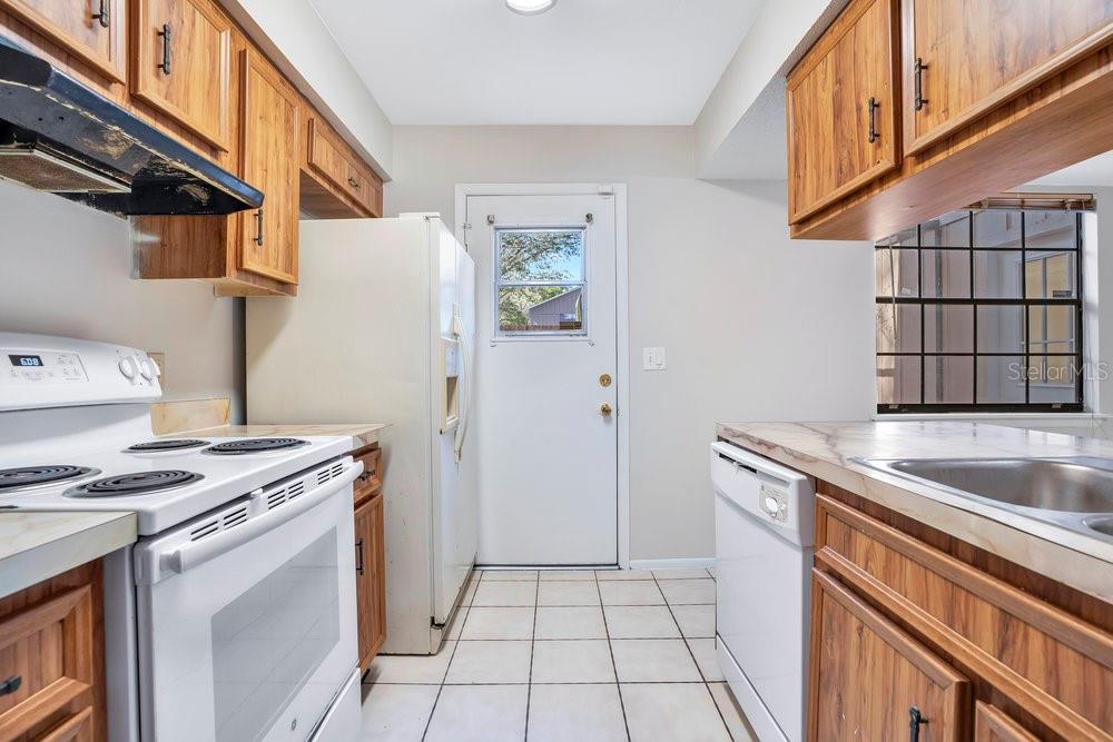 CARMEL OAKS CONDO PH 04 - Residential