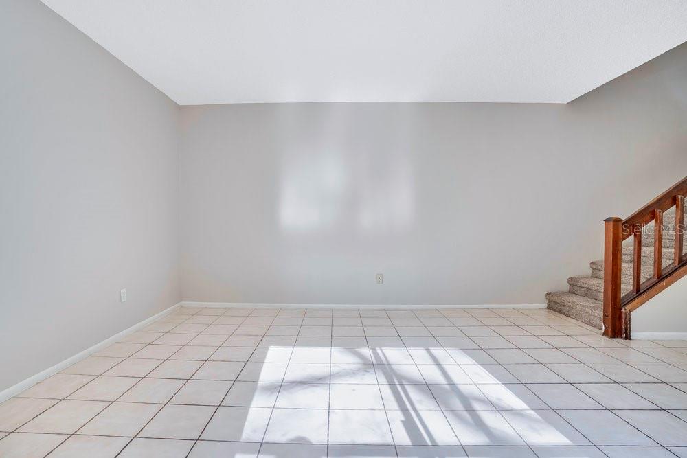 CARMEL OAKS CONDO PH 04 - Residential