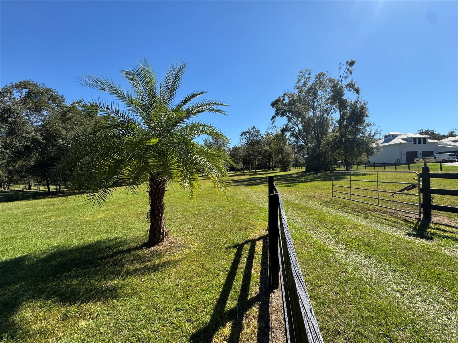 IVEY RUN ESTATES - Land