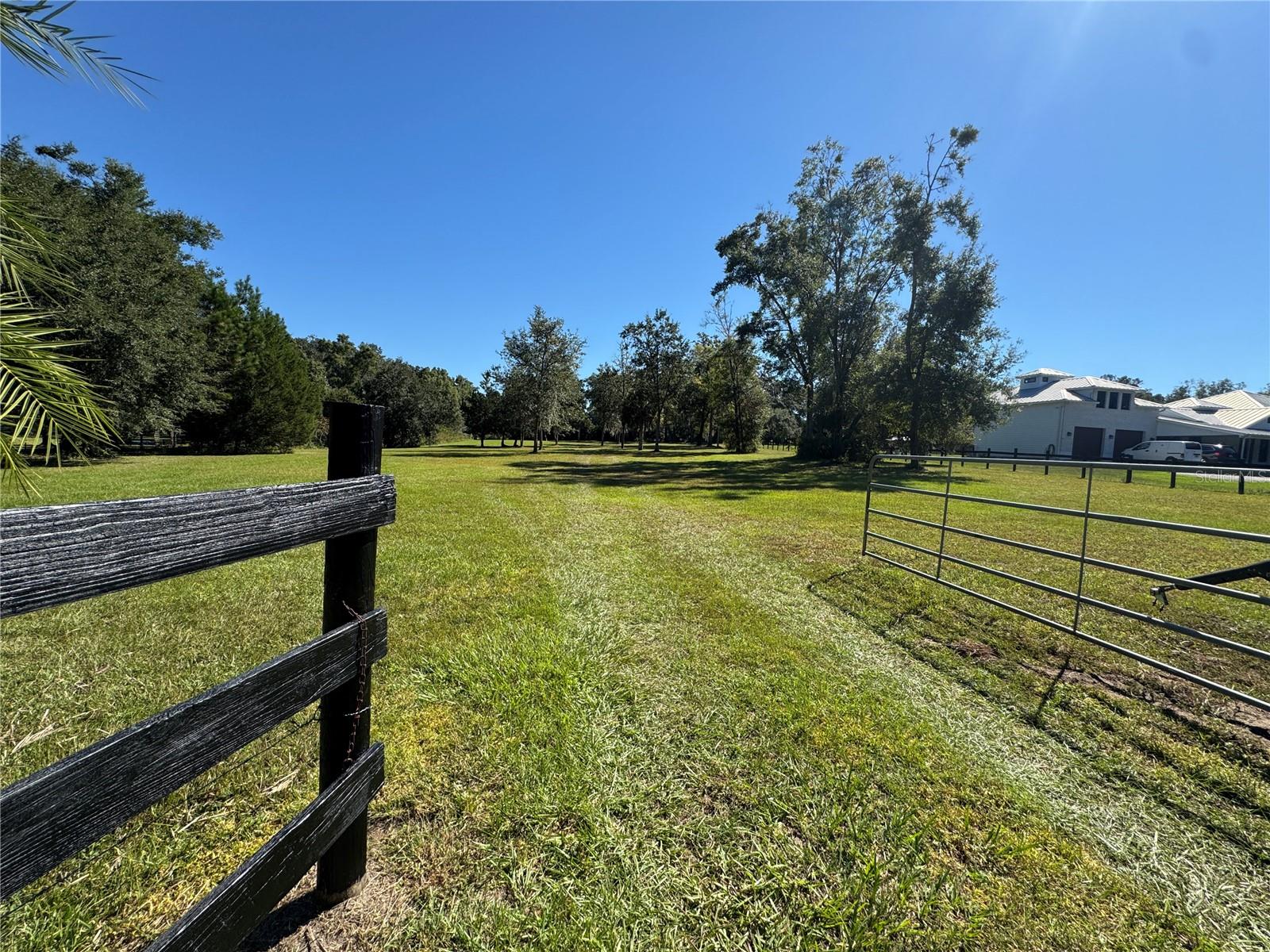 IVEY RUN ESTATES - Land