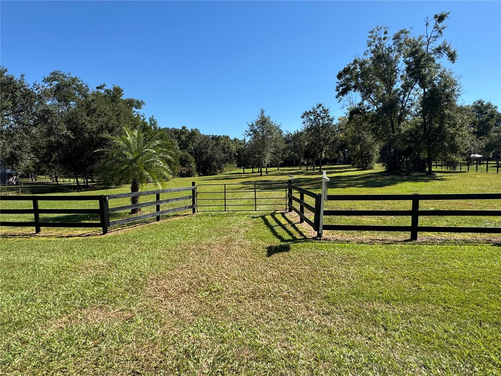 IVEY RUN ESTATES - Land