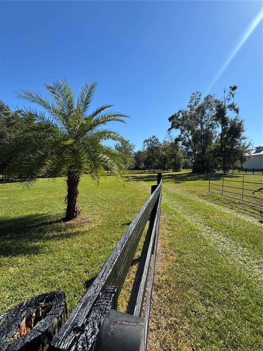 IVEY RUN ESTATES - Land