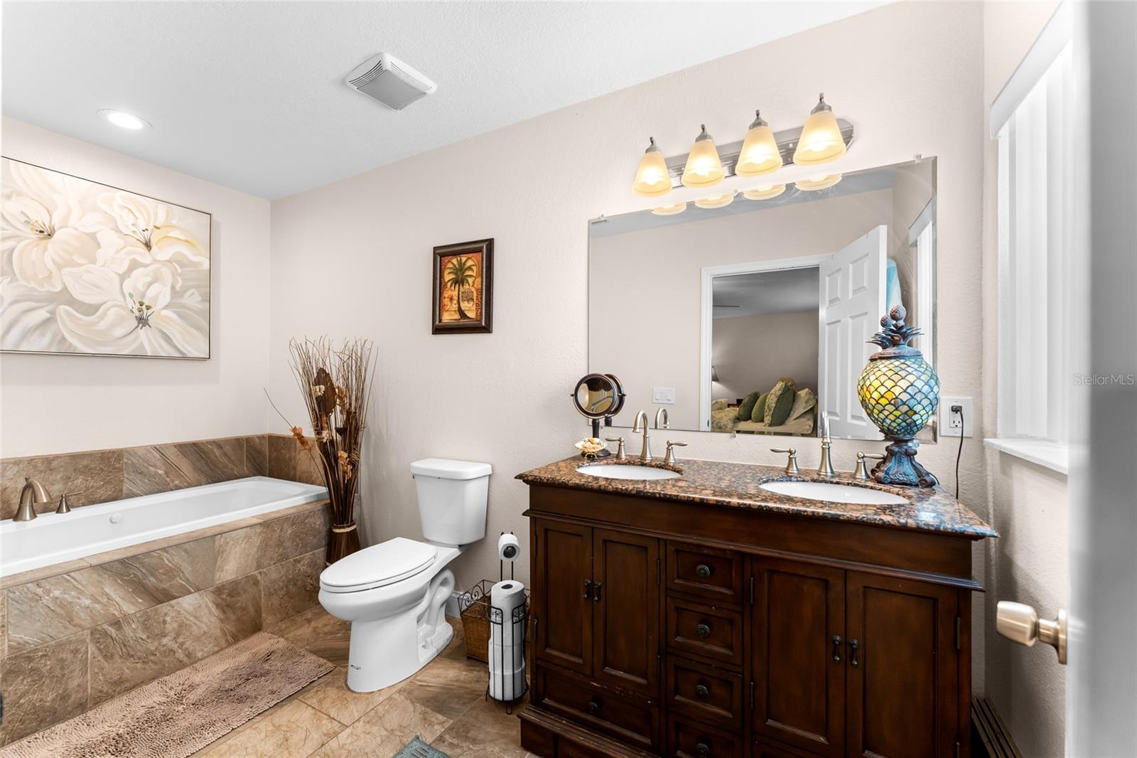 LAKE LOUISE - Residential