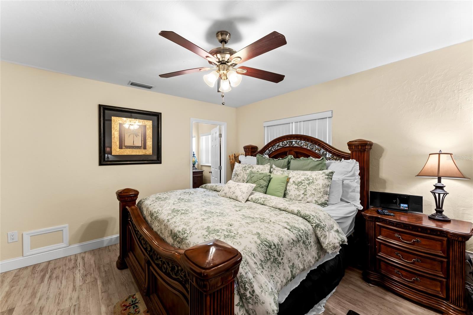 LAKE LOUISE - Residential