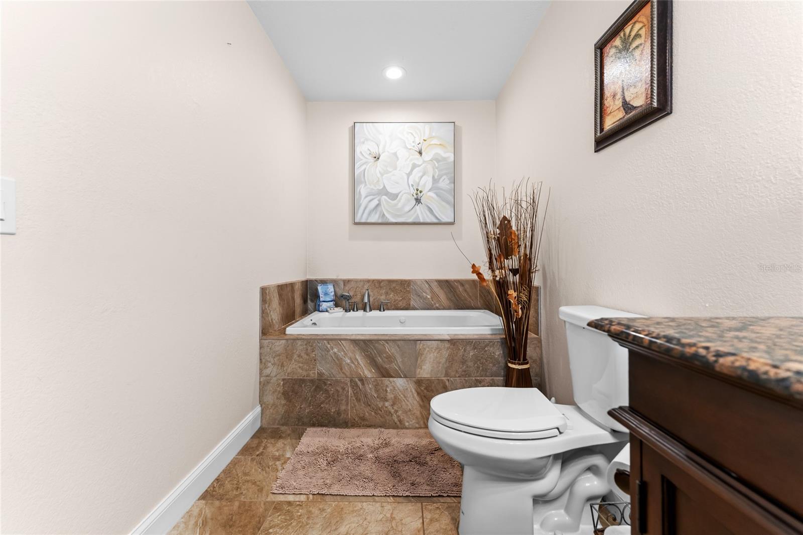 LAKE LOUISE - Residential