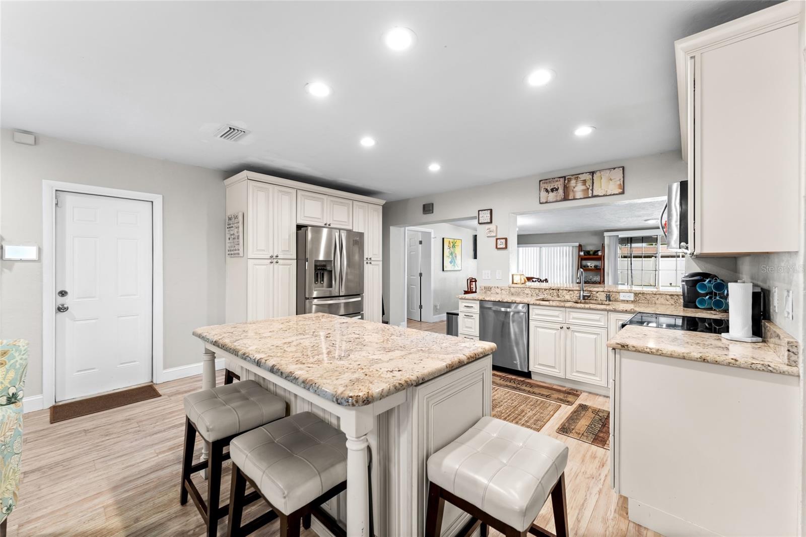 LAKE LOUISE - Residential