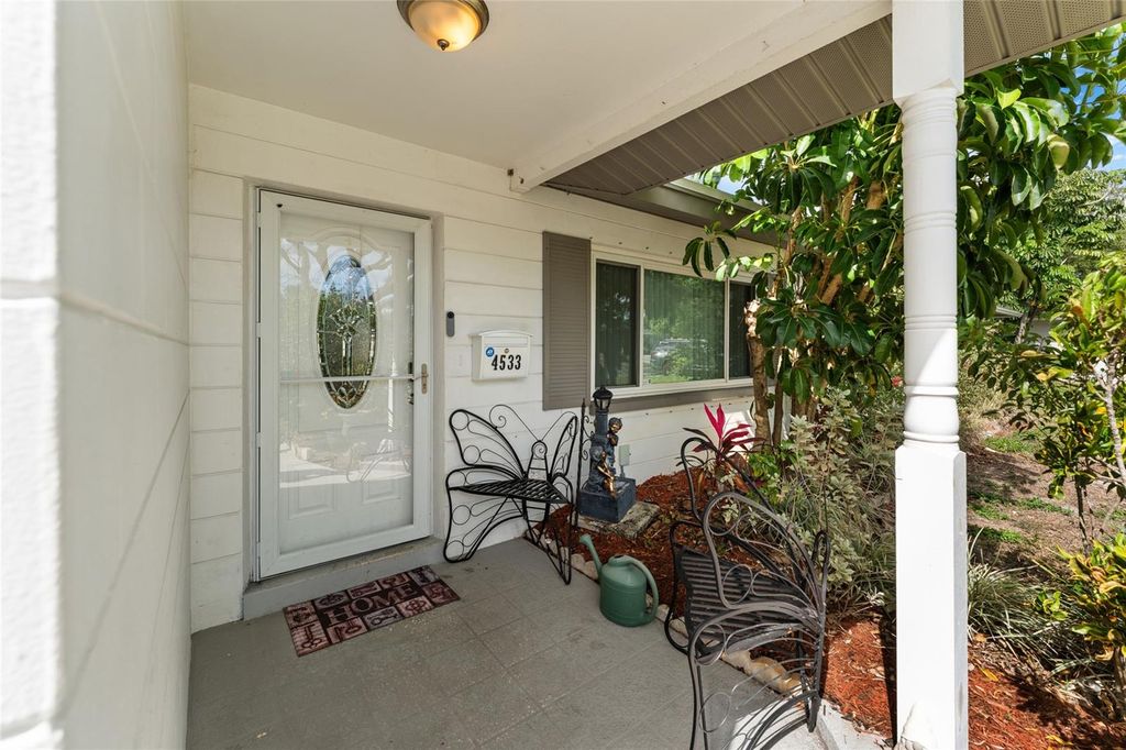 Photo of 4533 20th Avenue N, St Petersburg, FL 33713 (MLS # TB8497405)