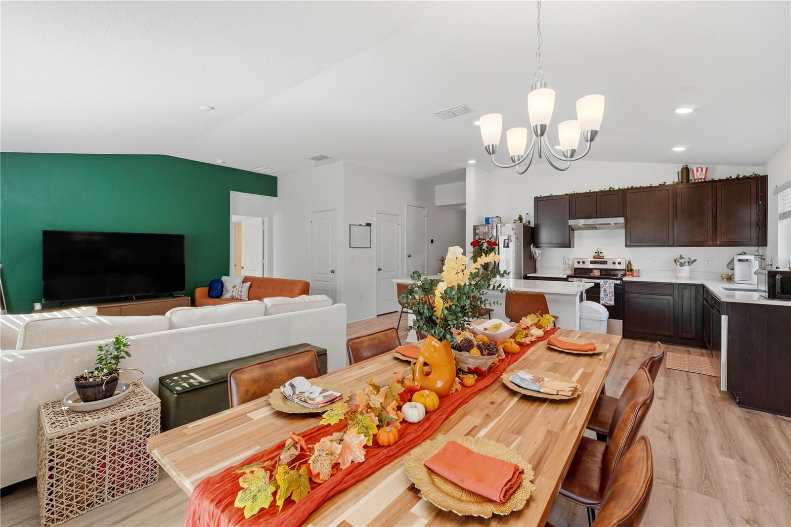 GARDENS II/LK JACKSON - Residential