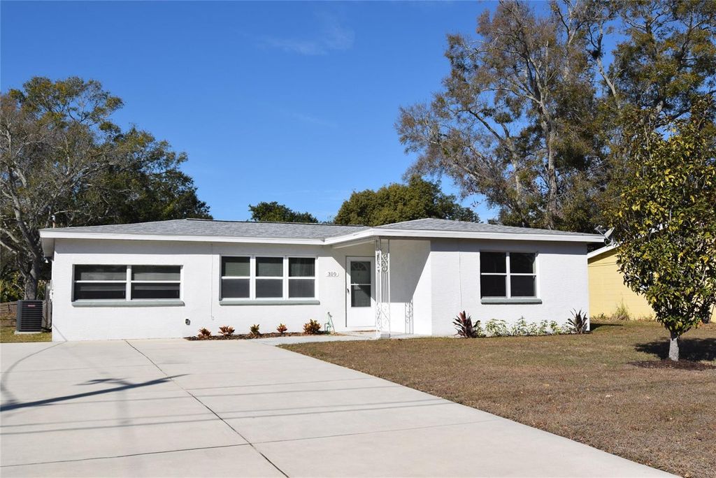 Photo of 310 Kilmer Avenue, Clearwater, FL 33765 (MLS # TB8412906)