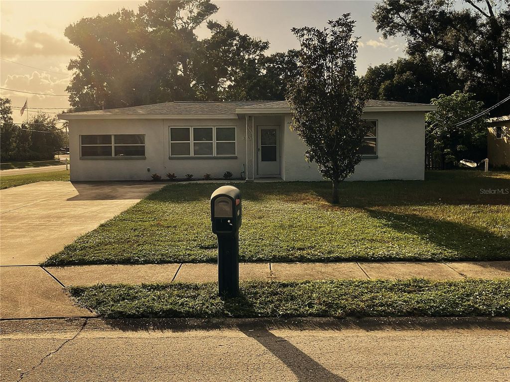 Photo of 310 Kilmer Avenue, Clearwater, FL 33765 (MLS # TB8412906)