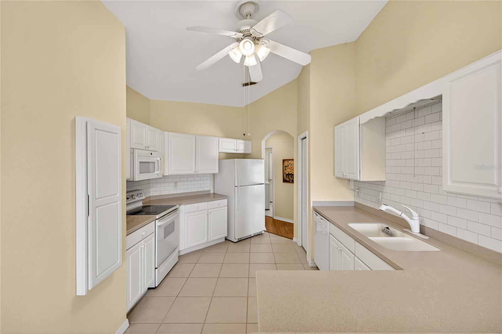 TAMPA BAY GOLF AND TENNIS CLUB - Residential