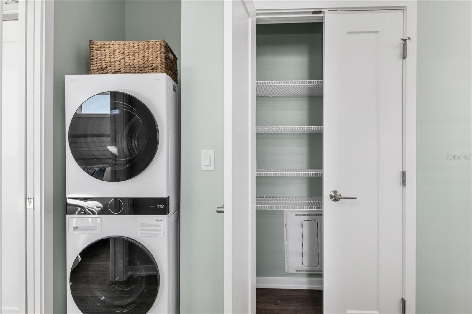 SOLANA COTTAGE RESORT - Residential