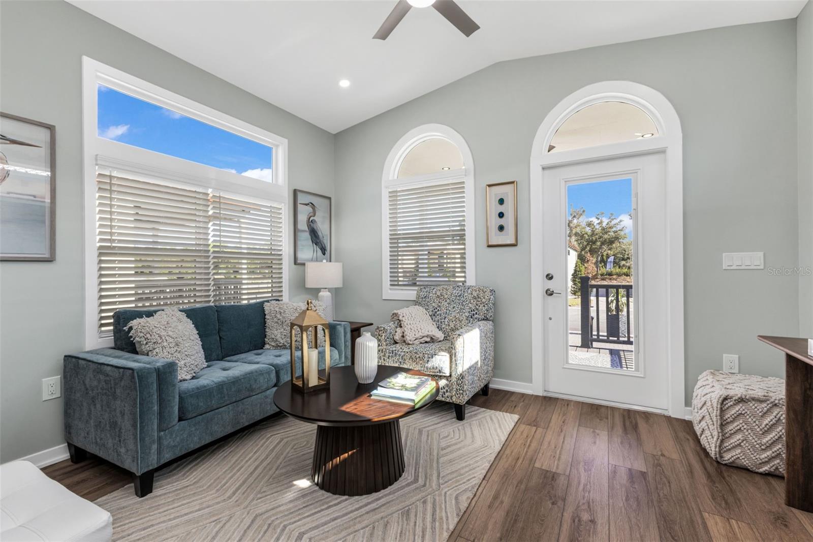 SOLANA COTTAGE RESORT - Residential