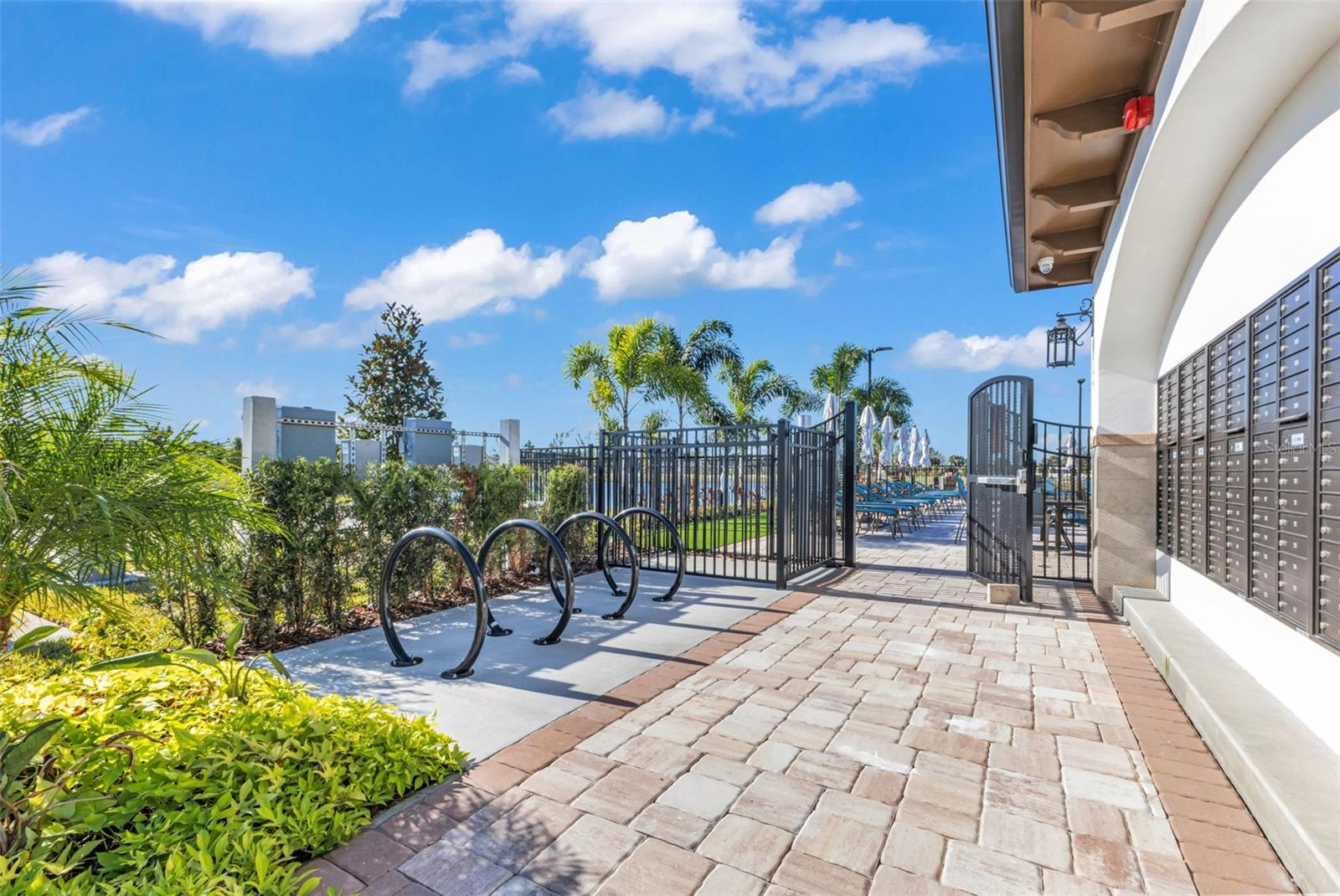 SOLANA COTTAGE RESORT - Residential