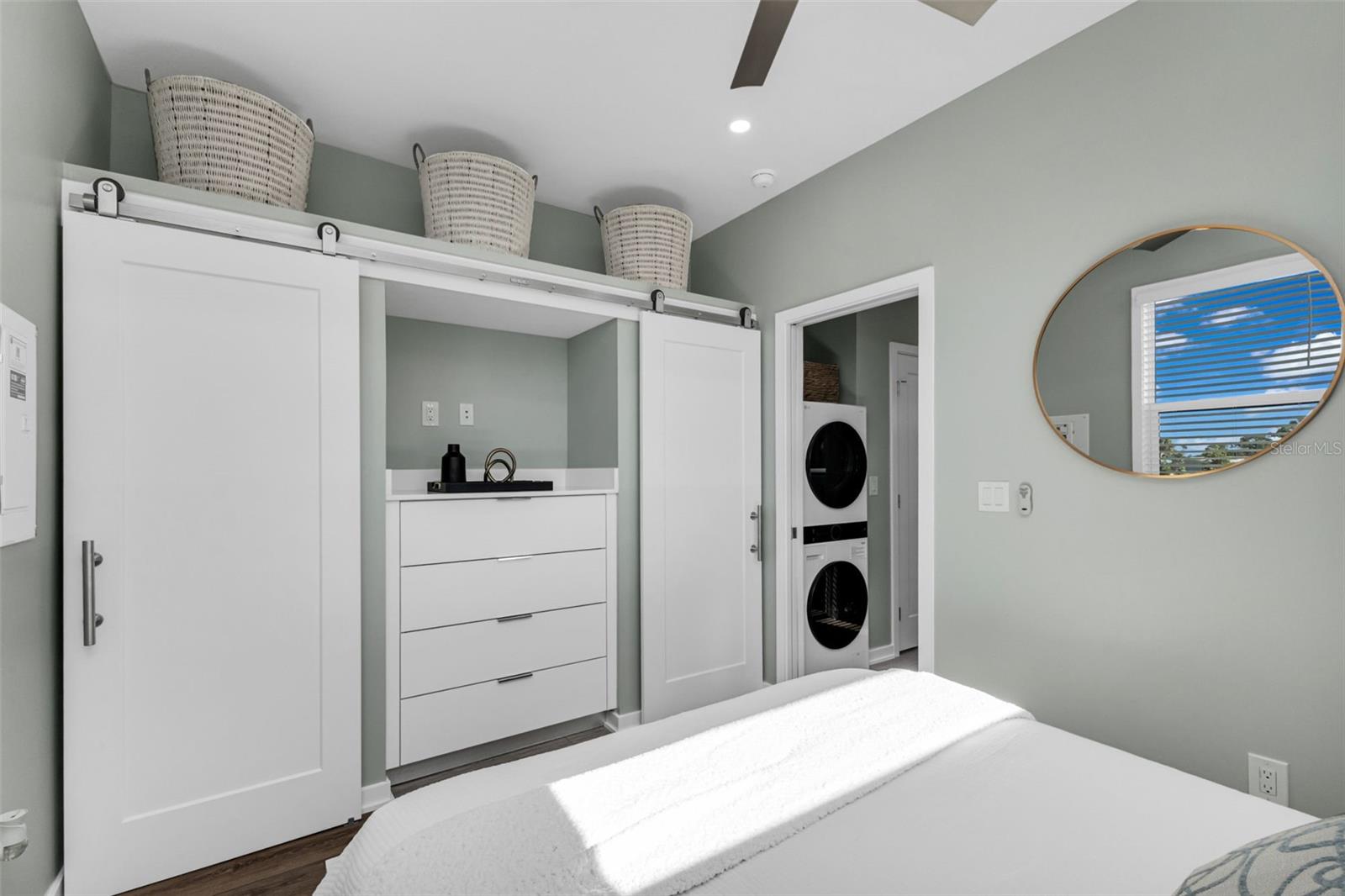 SOLANA COTTAGE RESORT - Residential