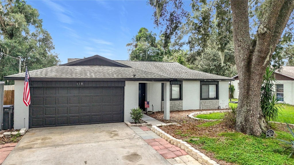 Photo of 118 Euclid Loop, Seffner, FL 33584 (MLS # TB8543371)