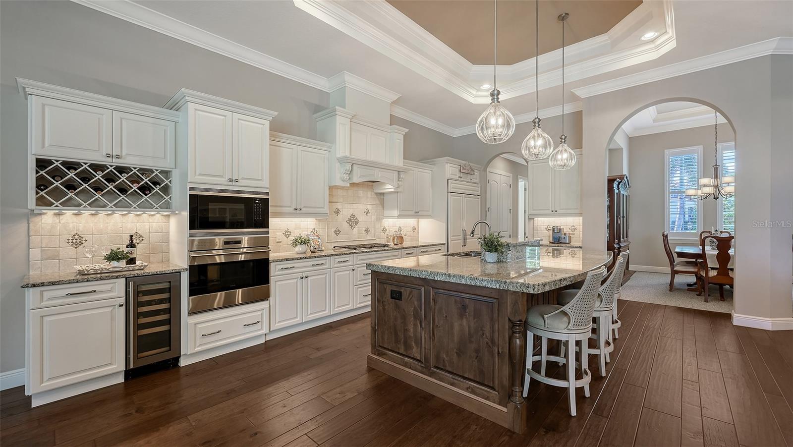 COUNTRY CLUB EAST AT LAKEWD RNCH VV2 - Residential