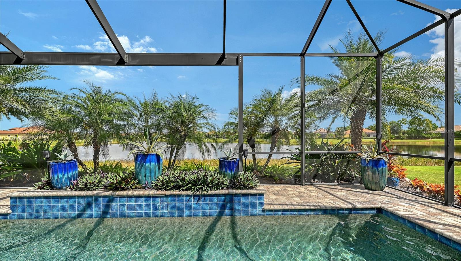 COUNTRY CLUB EAST AT LAKEWD RNCH VV2 - Residential