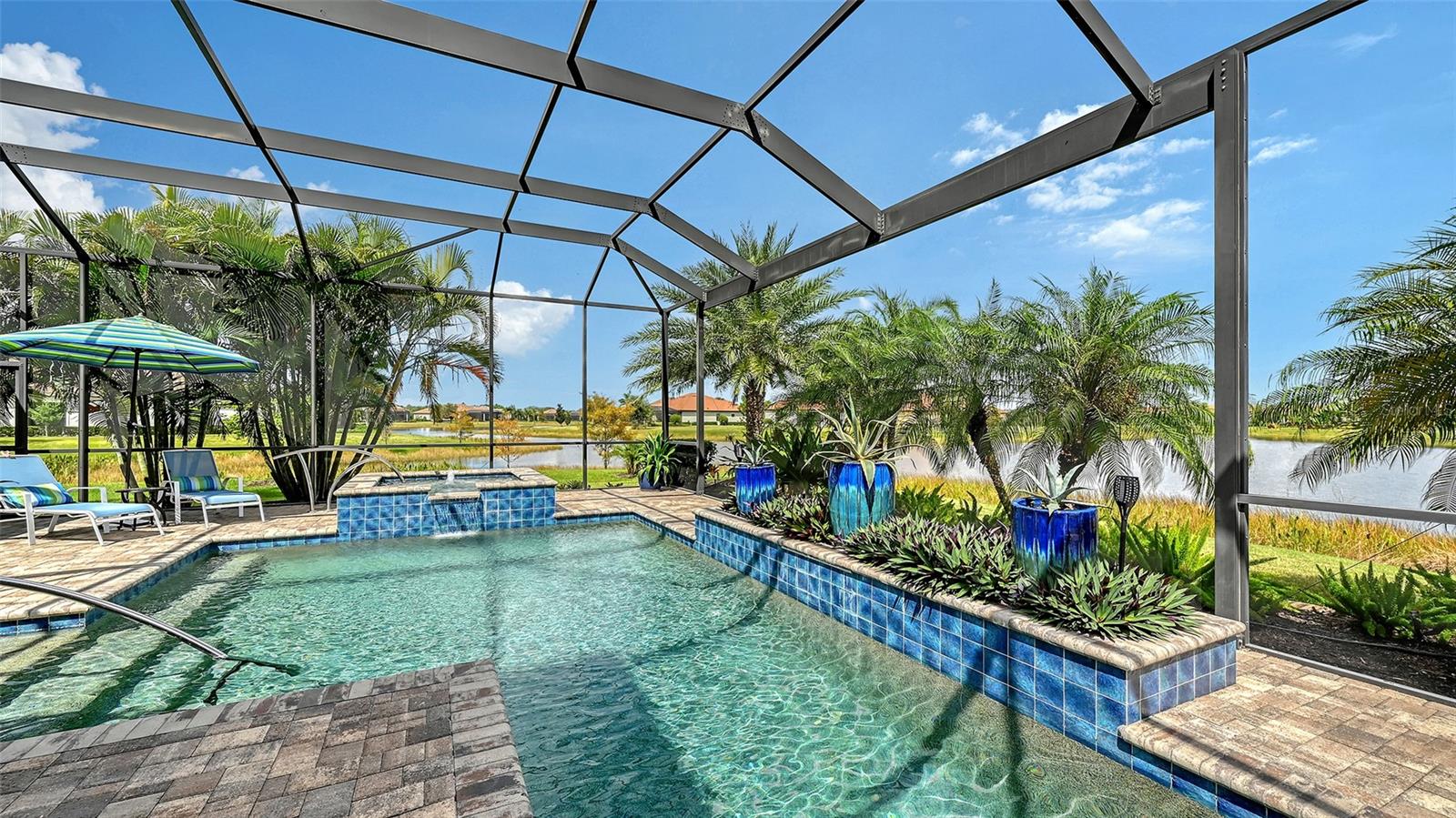 COUNTRY CLUB EAST AT LAKEWD RNCH VV2 - Residential