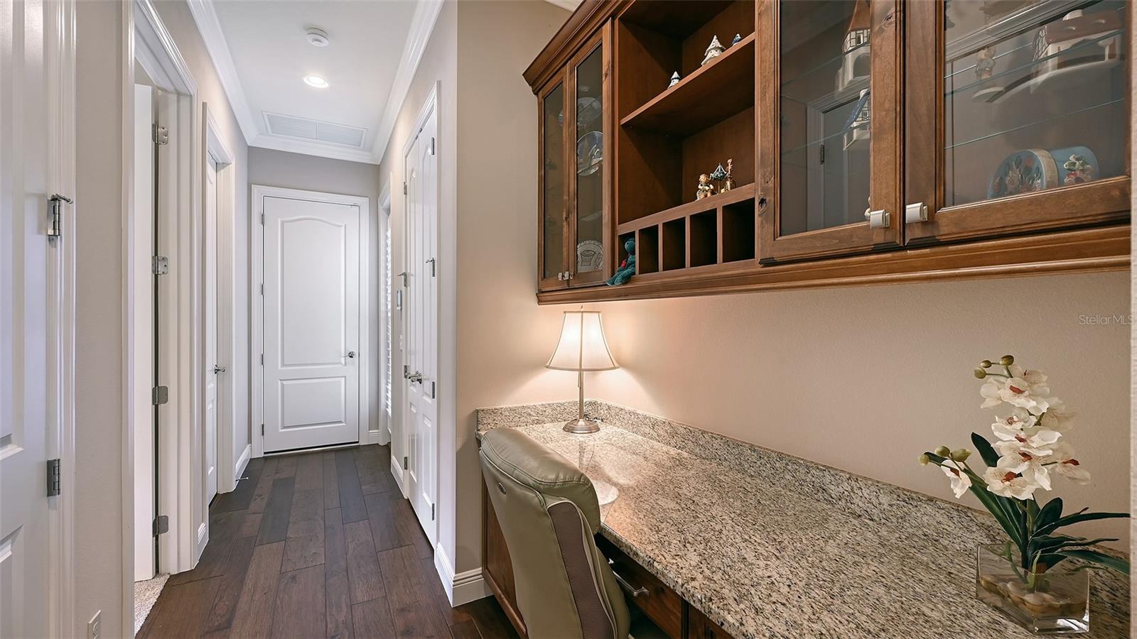 COUNTRY CLUB EAST AT LAKEWD RNCH VV2 - Residential