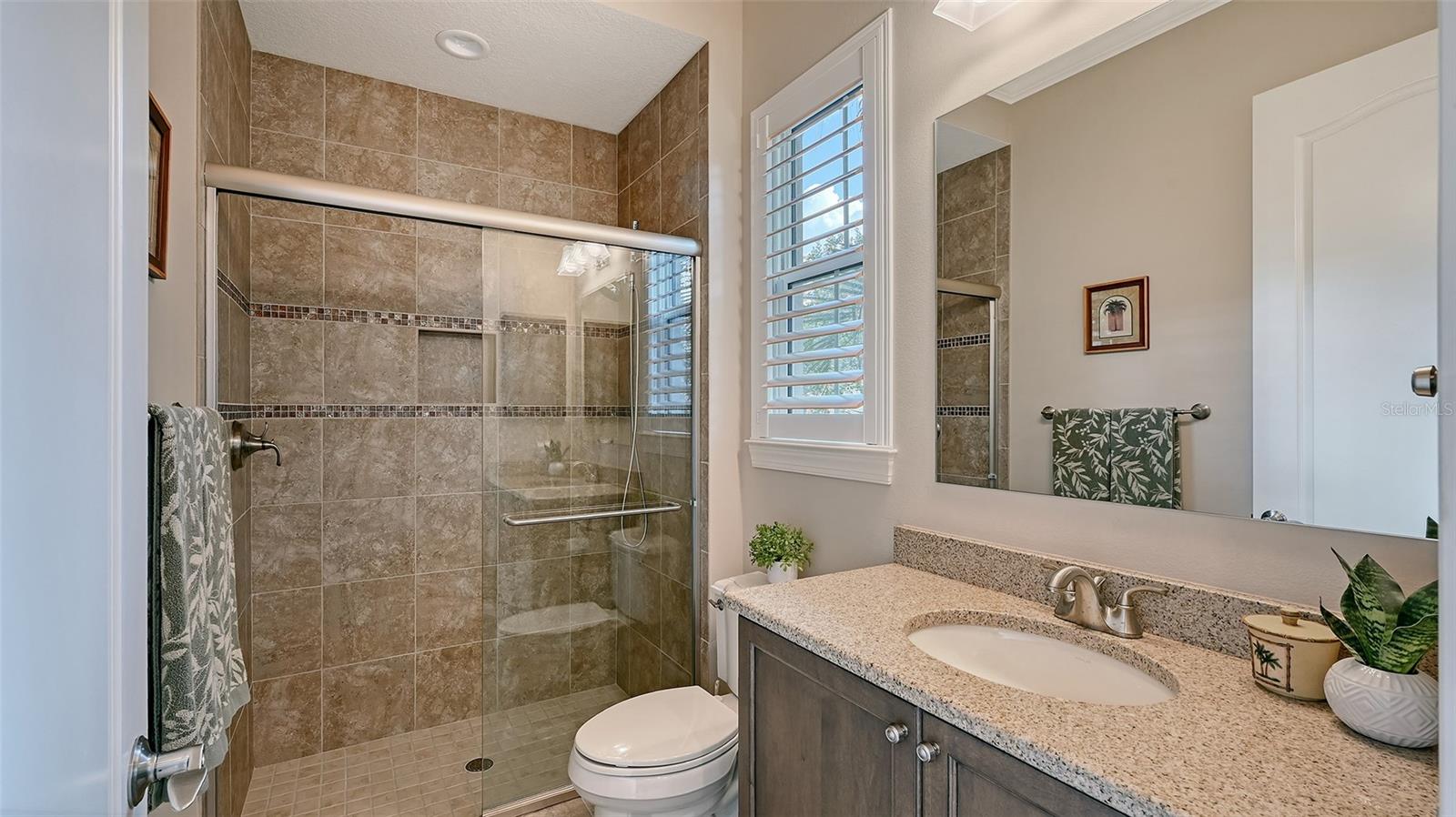 COUNTRY CLUB EAST AT LAKEWD RNCH VV2 - Residential