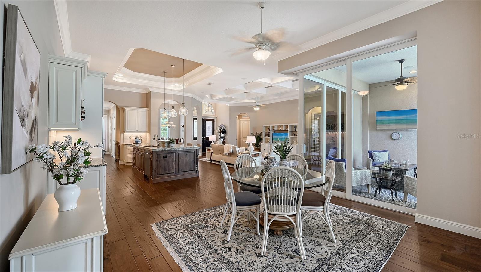 COUNTRY CLUB EAST AT LAKEWD RNCH VV2 - Residential
