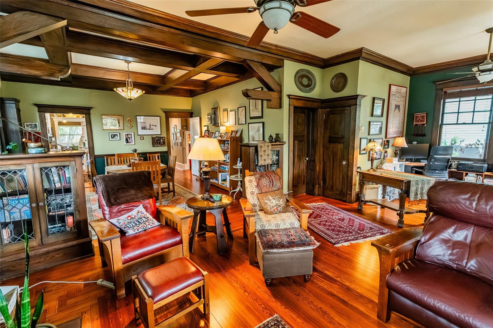 341 W WISCONSIN AVENUE