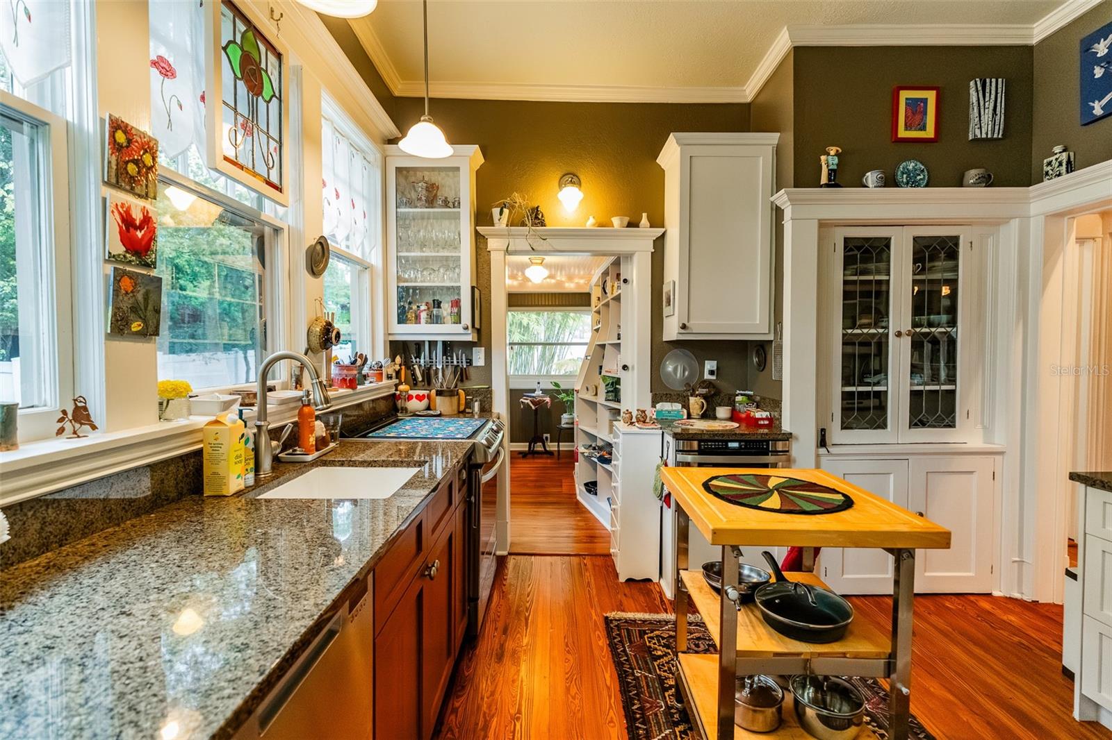 RICHS ADD DELAND BK L PG 688 - Residential