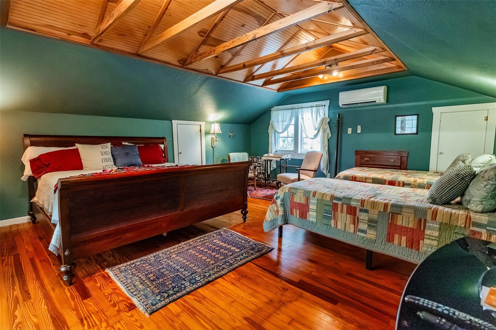 RICHS ADD DELAND BK L PG 688 - Residential