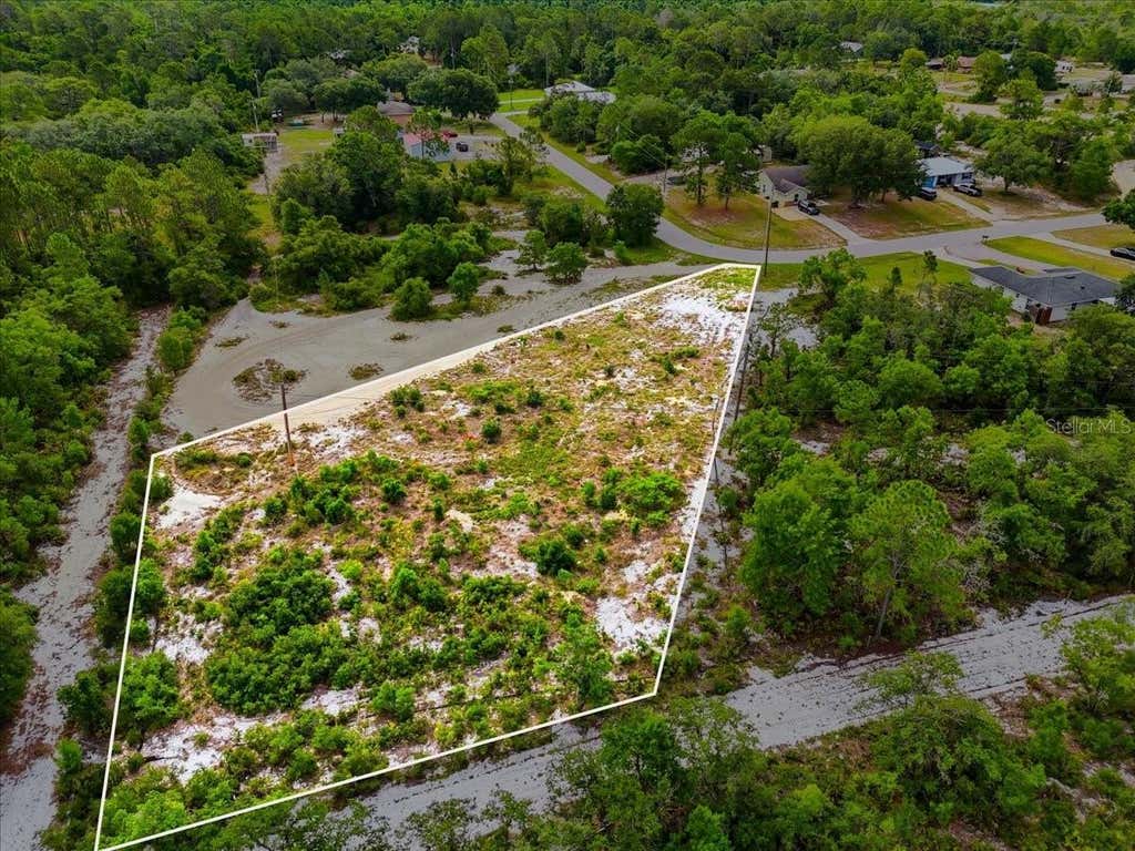 Photo of 2000 Lemon Drive, Lake Wales, FL 33898 (MLS # L4962632)
