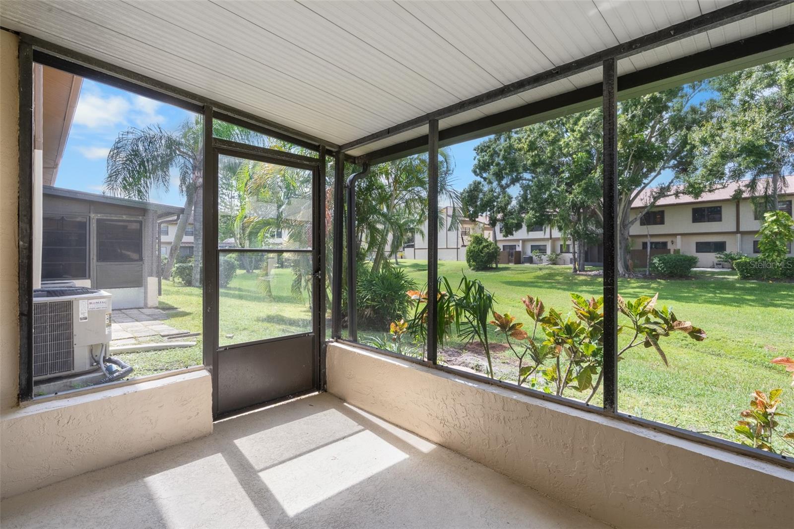 TOWNHOMES OF LAKE SEMINOLE - Residential