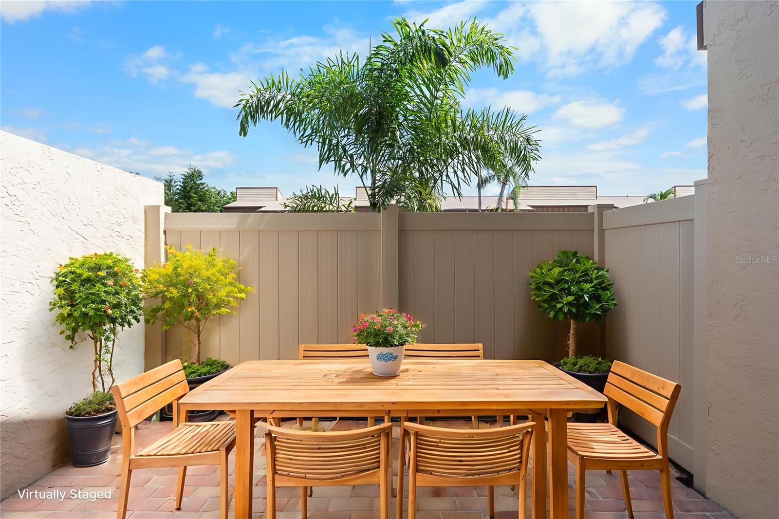 TOWNHOMES OF LAKE SEMINOLE - Residential