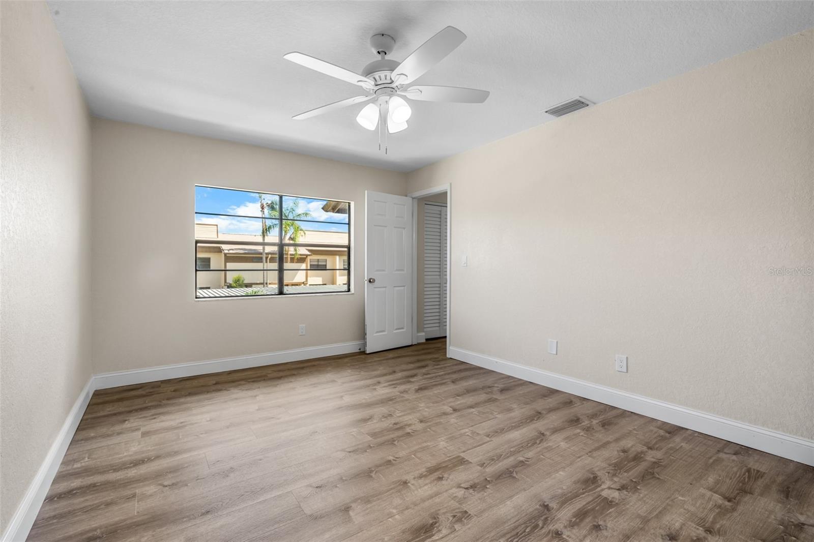 TOWNHOMES OF LAKE SEMINOLE - Residential