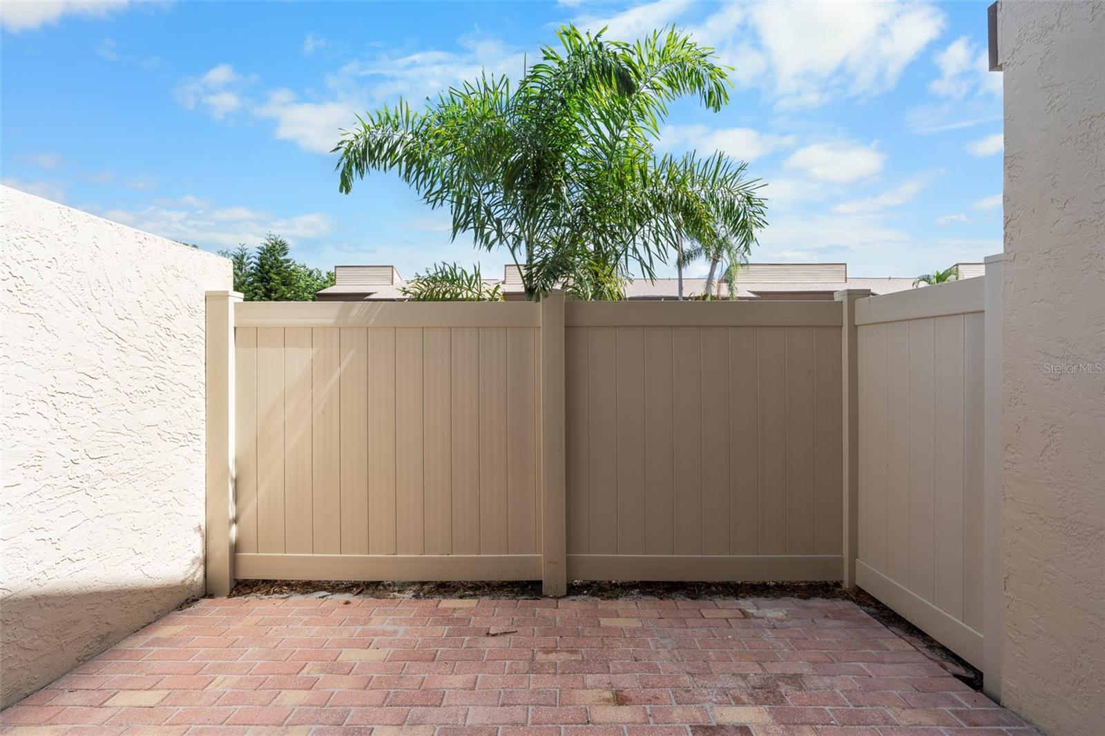 TOWNHOMES OF LAKE SEMINOLE - Residential
