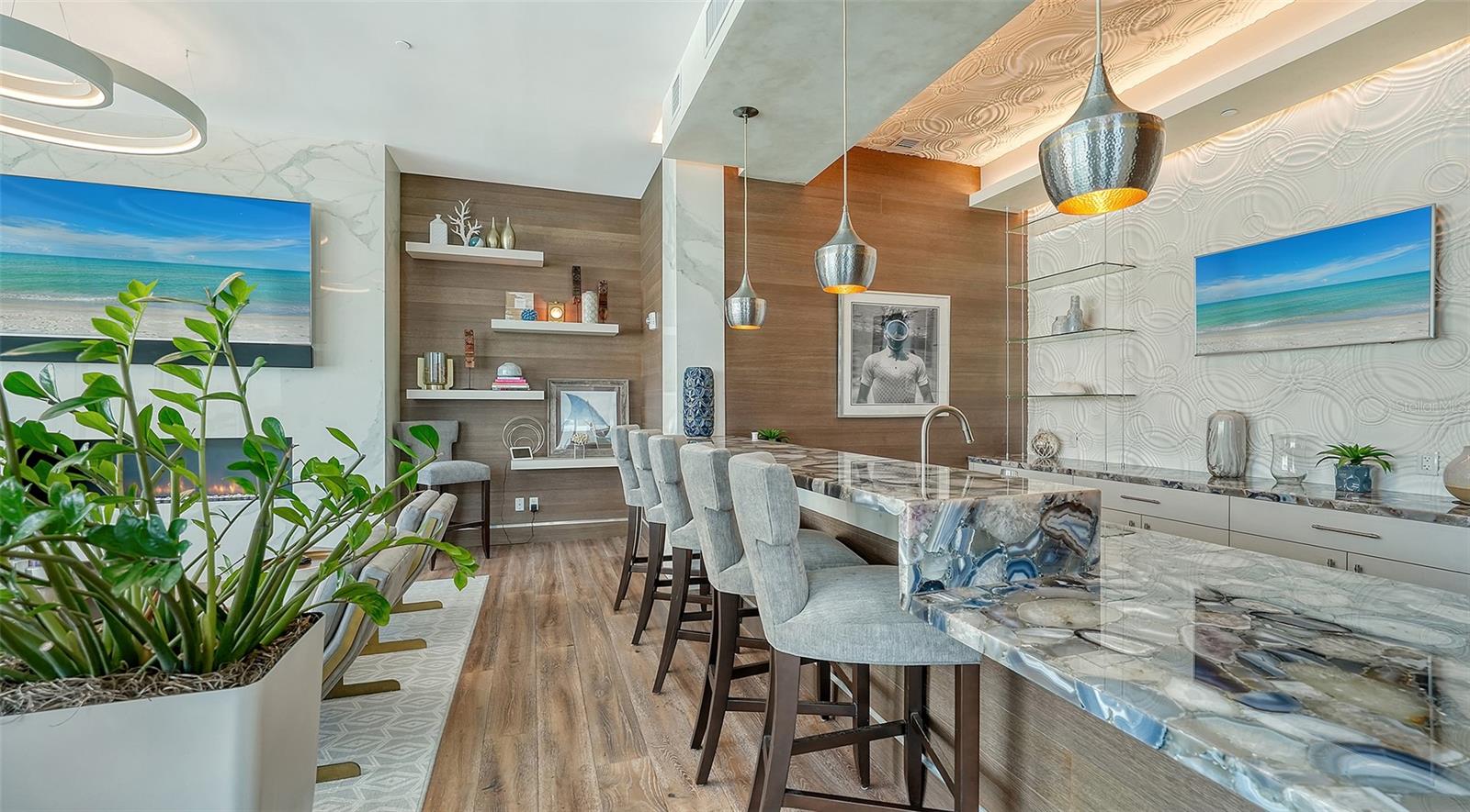 624 PALM CONDOMINIUM - Residential