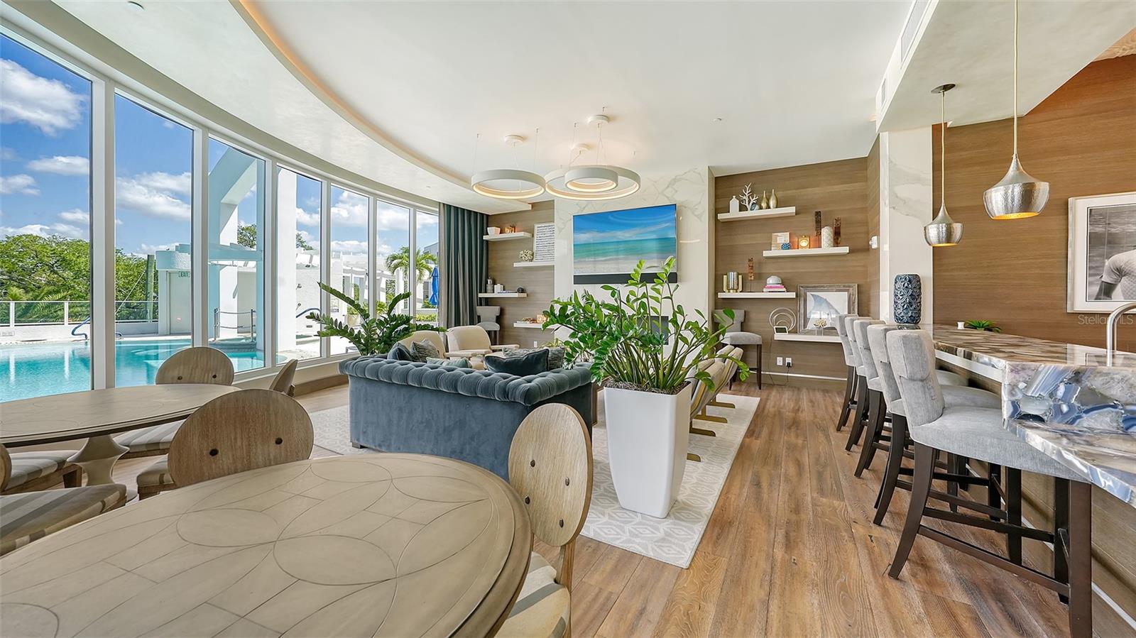 624 PALM CONDOMINIUM - Residential