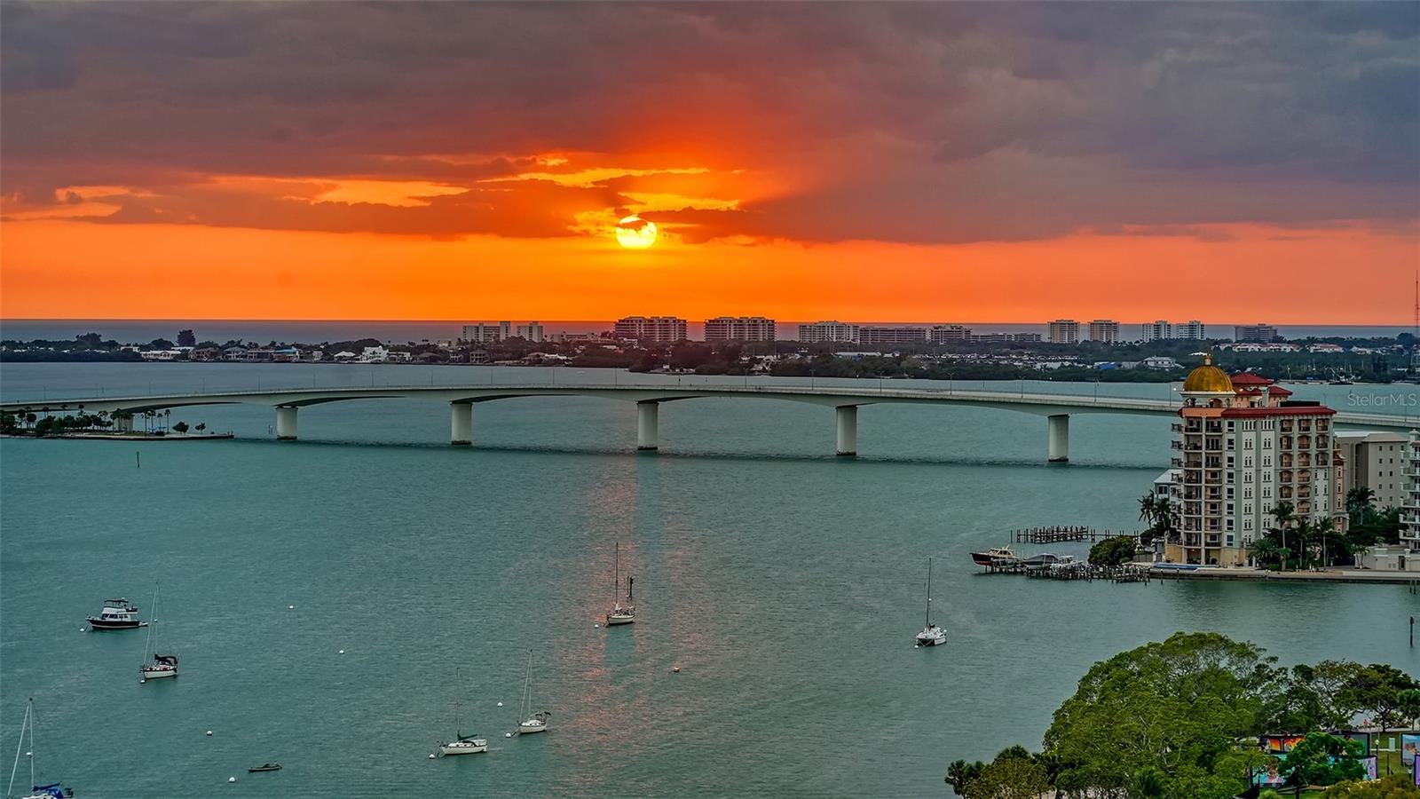 624 PALM CONDOMINIUM - Residential